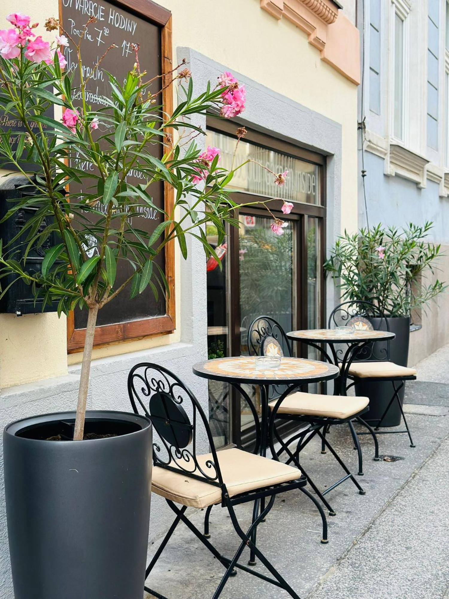 7Days B&B Bratislava Exterior foto